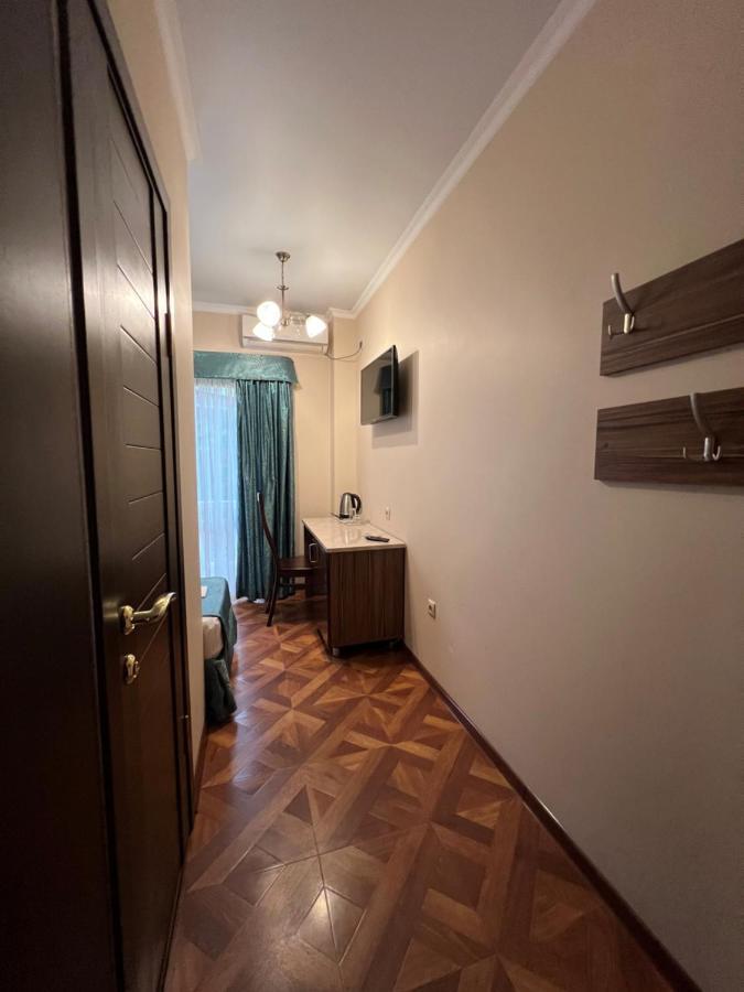 Guest House Ritsa กากรา ภายนอก รูปภาพ