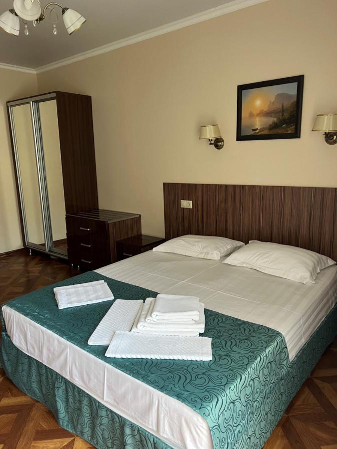 Guest House Ritsa กากรา ภายนอก รูปภาพ