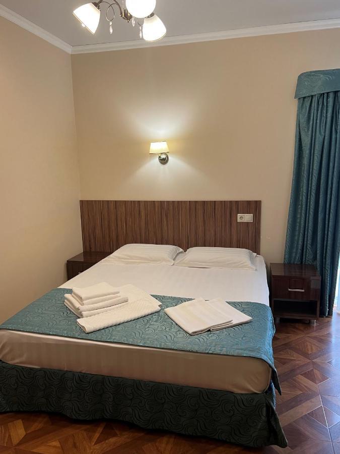 Guest House Ritsa กากรา ภายนอก รูปภาพ